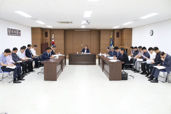 [기획조정팀] 강준석 차관님, 한국어촌어항협회 방문…직원 격려